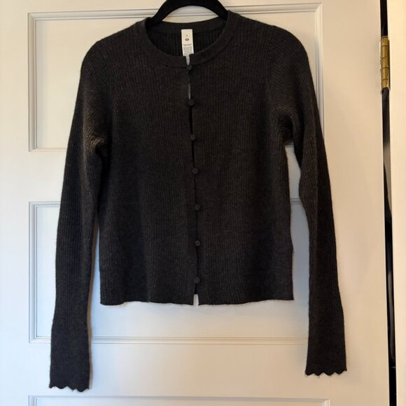 Lululemon Cashmere Scalloped Cuff Cardigan in Heathered Core Black - Picture 2 of 4
